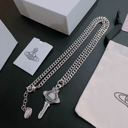 Vivienne Westwood necklace 11lyh29